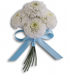 Country Romance Boutonniere in Preston MD, The Garden Basket