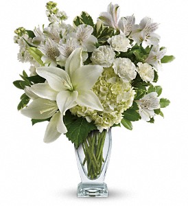 Teleflora's Purest Love Bouquet in Preston MD, The Garden Basket