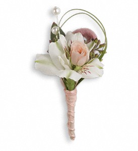 Call Me Darling Boutonniere in Preston MD, The Garden Basket